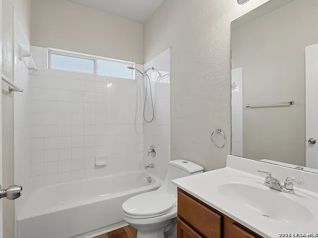 810 Campion Red — Photo 14