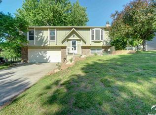 2433 Lazy Brook Ln, Lawrence, KS 66047