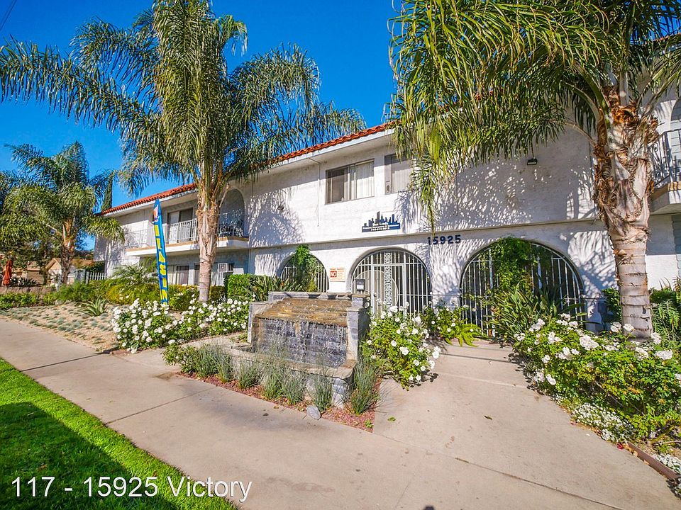 1st image of 15925 Victory Blvd APT 111