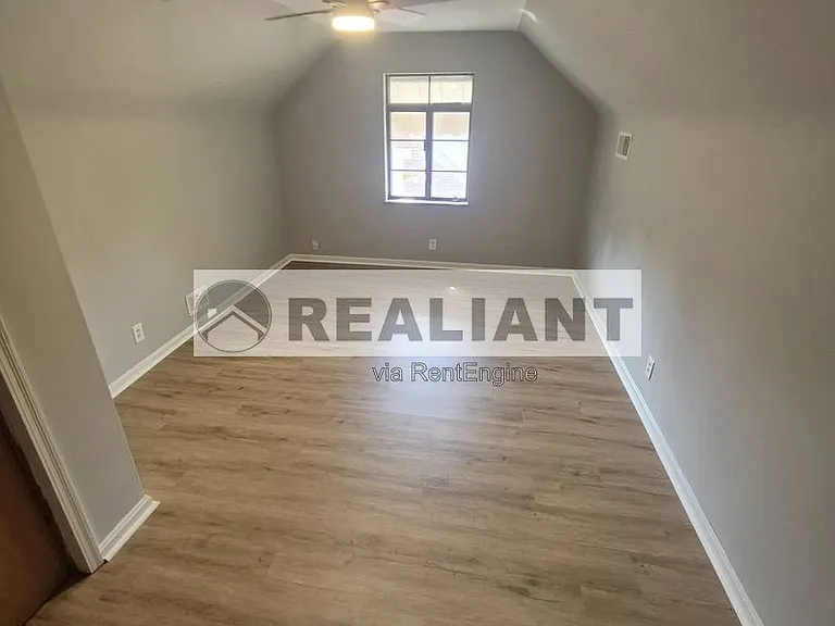 501 Hallam Ave — Photo 12