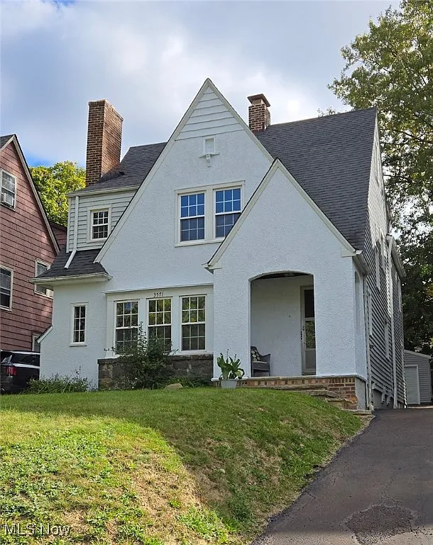 3571 Riedham Rd photo 1