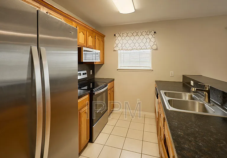 101 N Taos Blvd #B — Photo 8