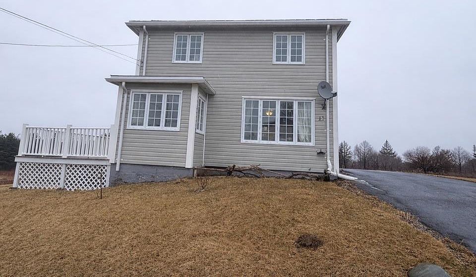 1st image of 11 Southern Cove Road