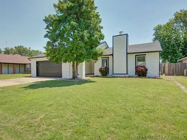 1803 N Aster Pl, Broken Arrow, OK 74012