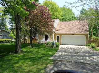 3425 Homewood Dr, Bridgeport, MI