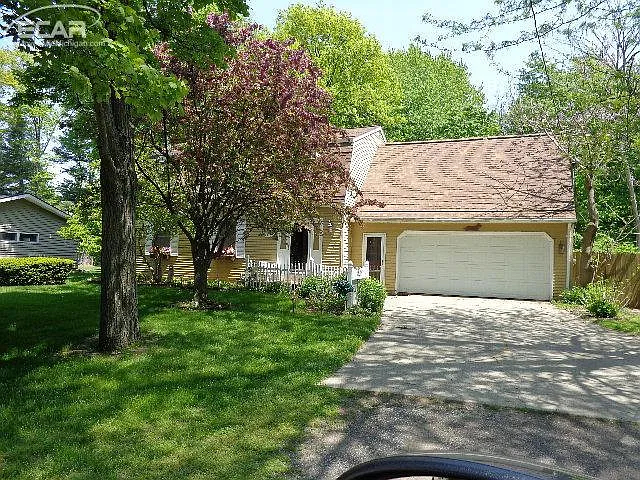 3425 Homewood Dr photo 1