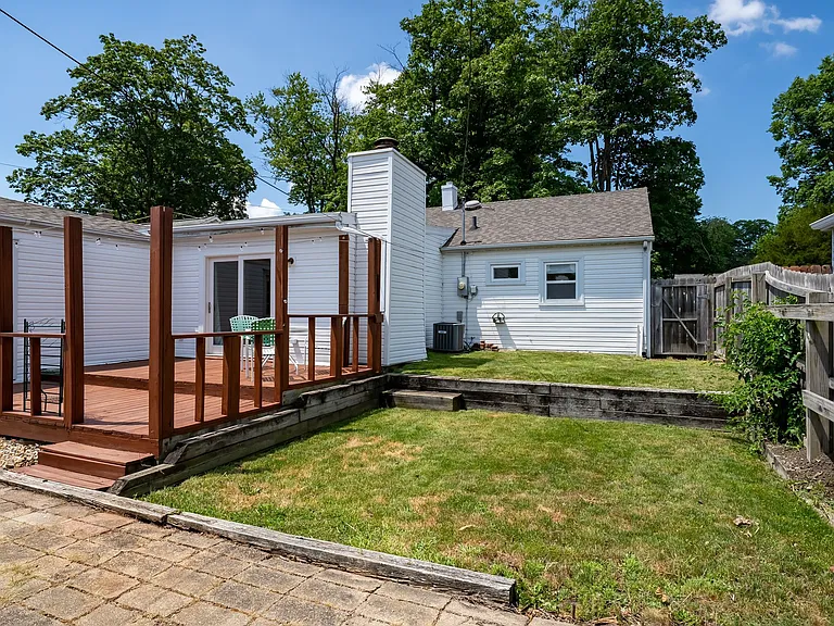 14 Ryan Dr — Photo 24