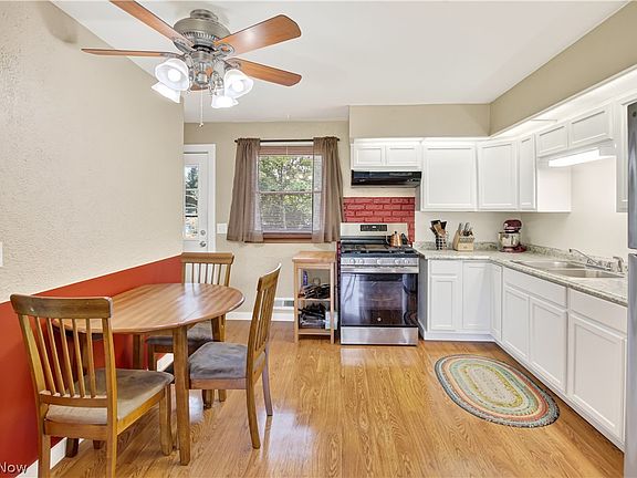 5th image of 1445 Andrea Dr