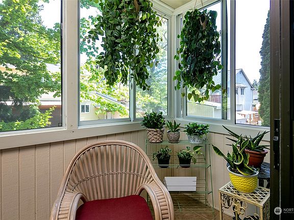 4th image of 18620 52nd Avenue W #137