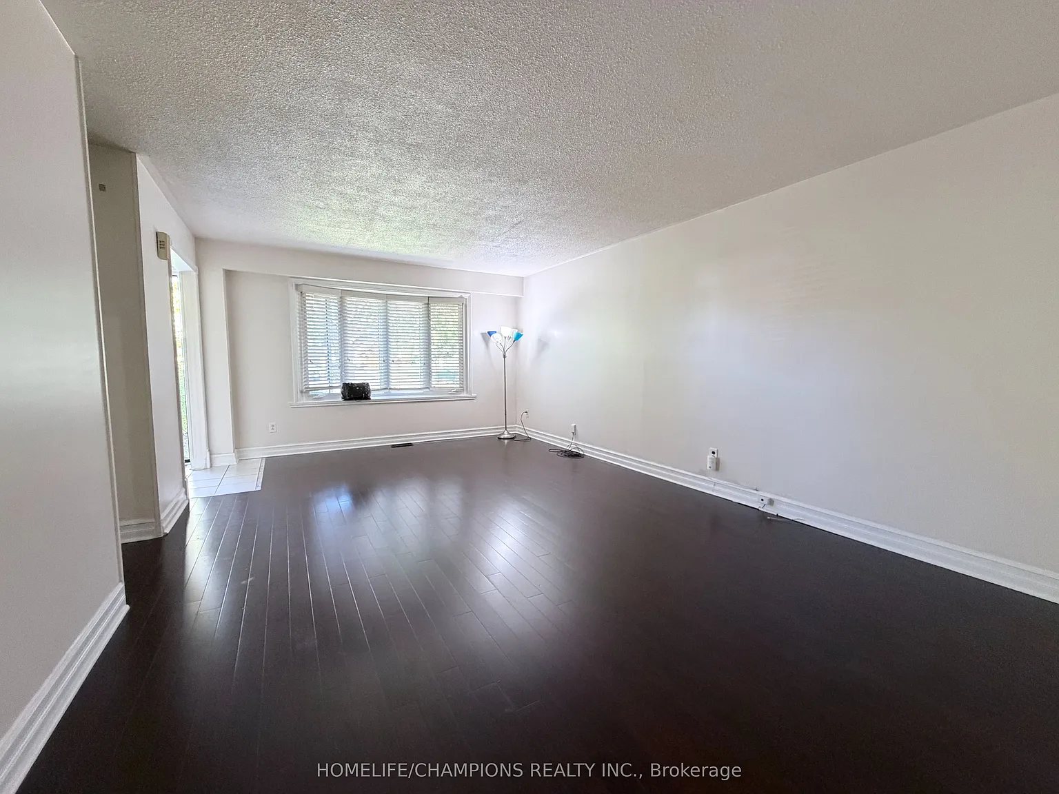 3 bed, $2,800 — Photo 2