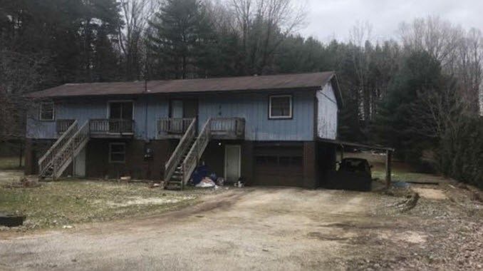 2nd image of 1526-28 Trares Rd