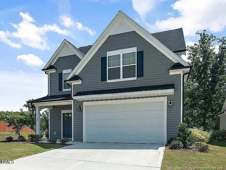 1425 Queen Trigger Dr