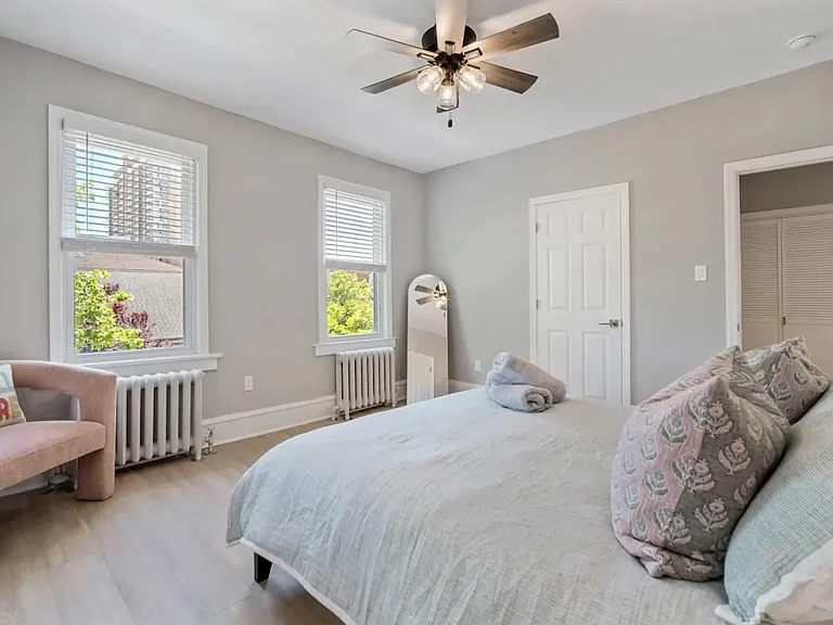 27 S Jackson Ave — Photo 10
