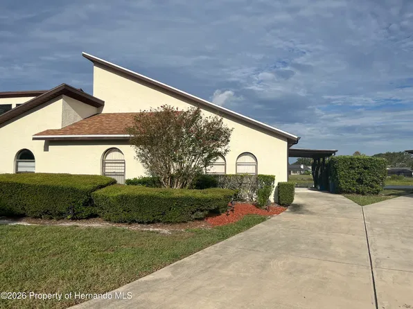 9135 Lingrove Rd, Weeki Wachee, FL 34613