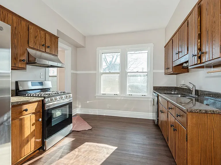 2630 Prairie Ave #1 — Photo 4