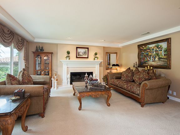 2nd image of 3944 Avenida Verano