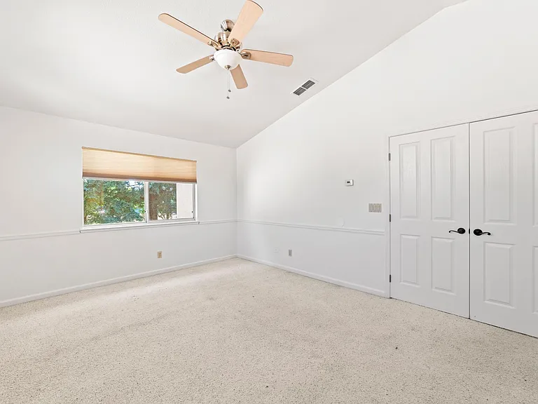 359 Seaton Dr — Photo 20