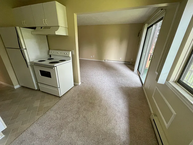 2421 Kerry St #9 — Photo 7