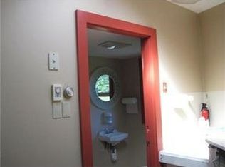 40 Washington Rd, Waldoboro, ME 04572