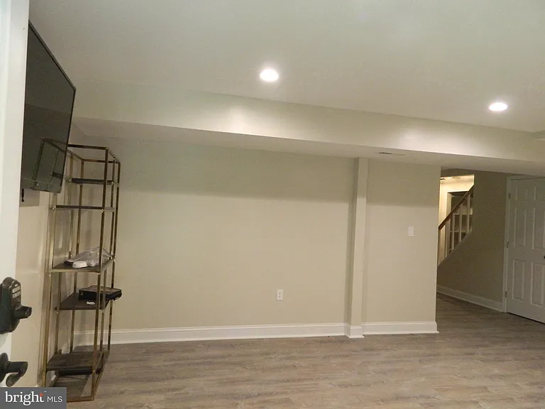 7656 Kindler Rd — Photo 5