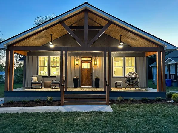 42 Summit St, Brevard, NC 28712