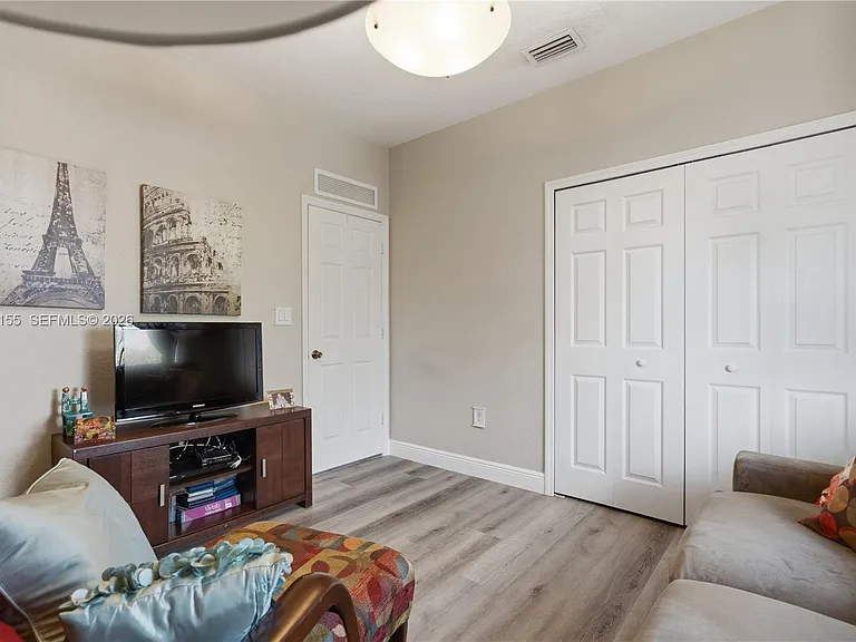 1016 NW 99th Psge — Photo 41