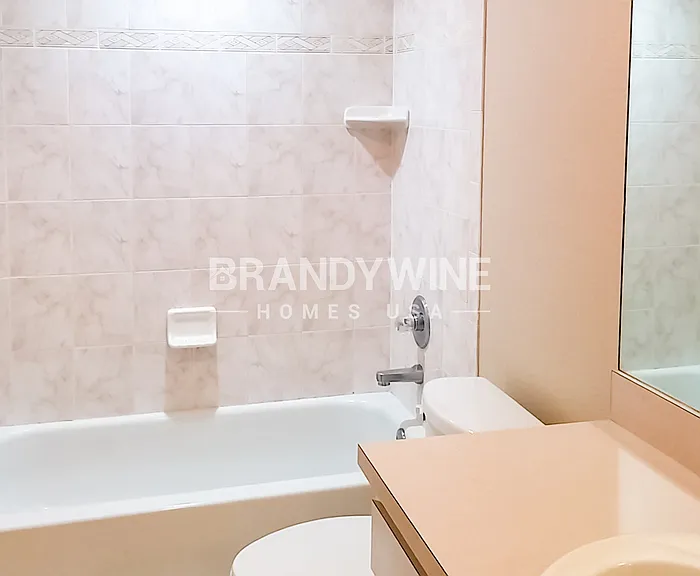 8810 N Orangeview Ave — Photo 6