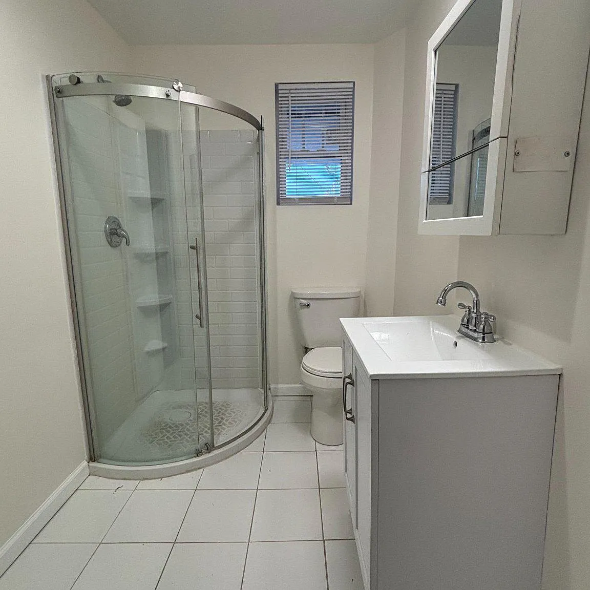 3 bed, 2.0 bath, 1200 sqft, $2,500 — Photo 4