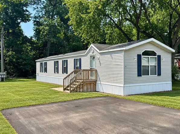 8200 N 1150 W #15, Shipshewana, IN 46565