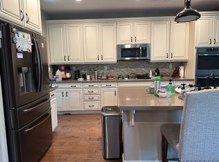 5027 Karrington Rd, Rohnert Park, CA 94928