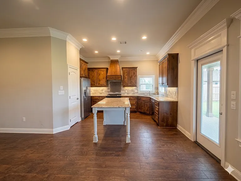103 Saint Andrews Ln — Photo 1