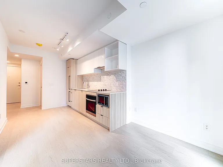 252 Church St #3209 — Photo 5