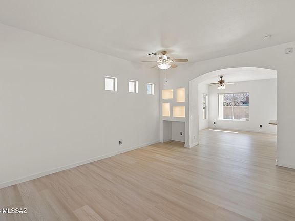 4th image of 86 E Camino Rancho Cielo