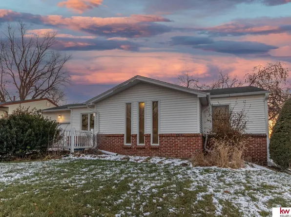 7644 S 40th St, Bellevue, NE 68147