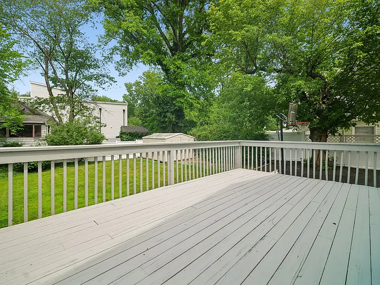 66 W Hobart Gap Rd — Photo 31
