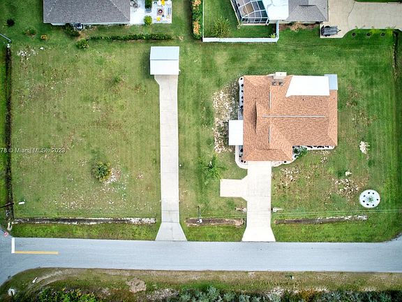 2nd image of 4710 Lake Haven Blvd