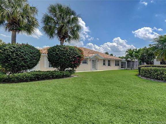 3rd image of 8253 SE Double Tree Dr
