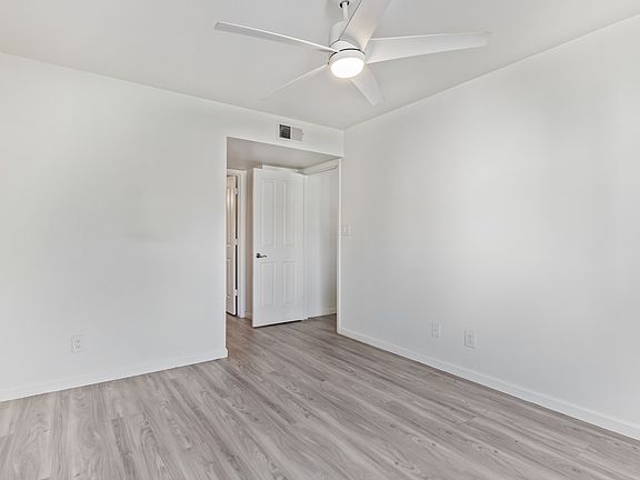 5th image of 12440 N 20th St APT 118
