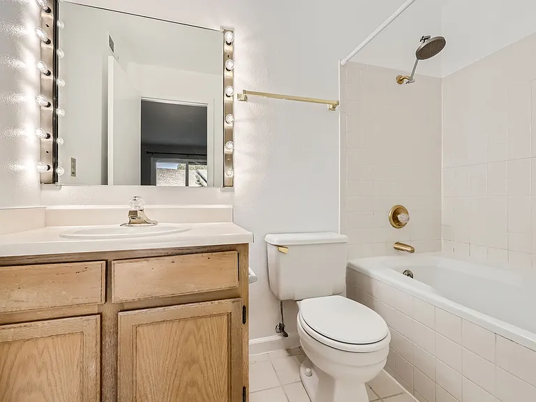 691 Canyon Dr — Photo 20