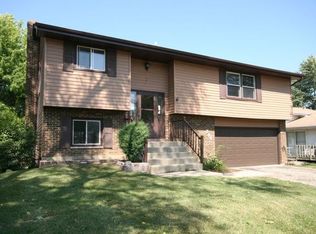 244 Terry Ct, Woodstock, IL 60098
