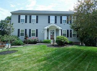 104 Carriage Dr, Pittsburgh, PA 15237