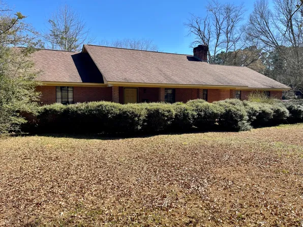 100 Allenwood Dr, Carthage, MS 39051