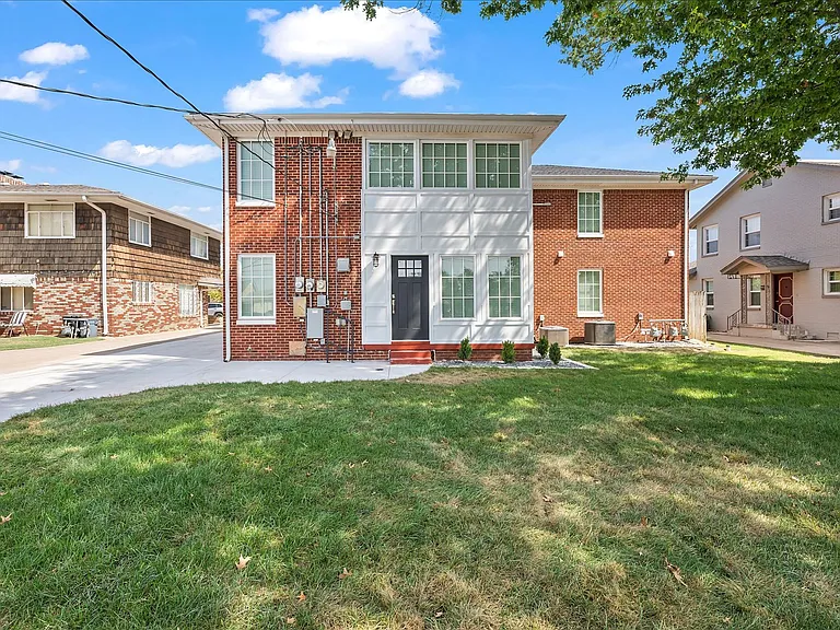 6521 Avondale Dr — Photo 42