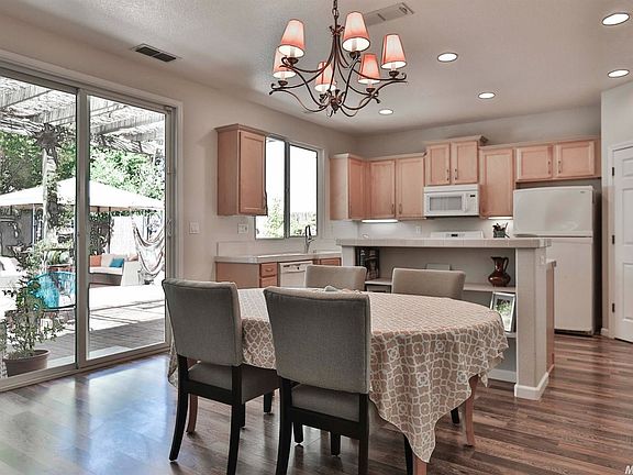 5th image of 5455 Dunlay Dr