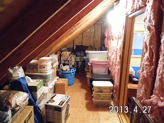 5th image of 2557 NE Lindsey Dr