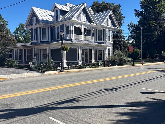 2nd image of 125 S Main St