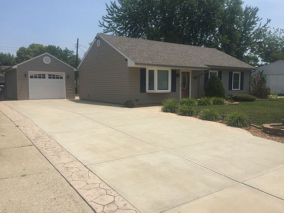 3rd image of 1808 Norwood Way