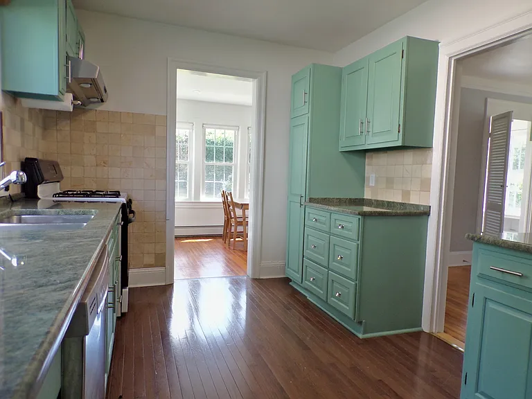 42 Brambach Ave — Photo 10