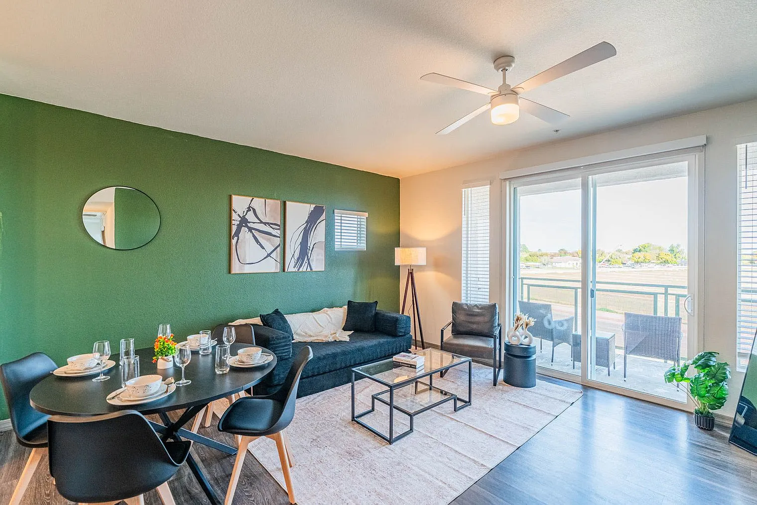 2 bed, 2.0 bath, 1044 sqft, $3,667 — Photo 1