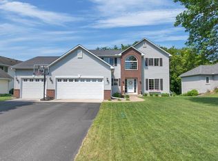 3126 Bavaria Hills Trl, Chaska, MN 55318